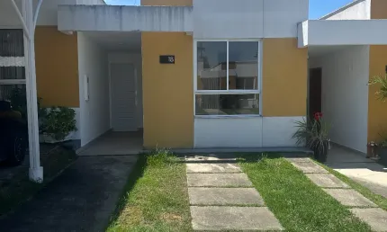 Casa em Condomínio fechado 2 quartos sendo 1 suítes