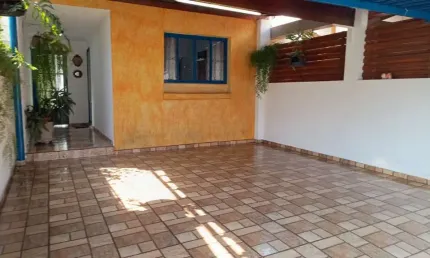 CASA COM 200M² DE TERRENO COM 3 DORMITÓRIOS SENDO 1 SUÍTE NO BAIRRO DA PONTE SÃO JOÃO EM JUNDIAÍ - SP