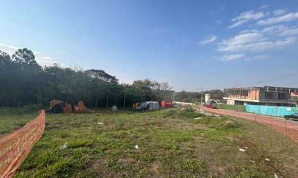 TERRENO DE 981 M² NO CONDOMÍNIO TERRAS DA ALVORADA NO MEDEIROS EM JUNDIAÍ - SP