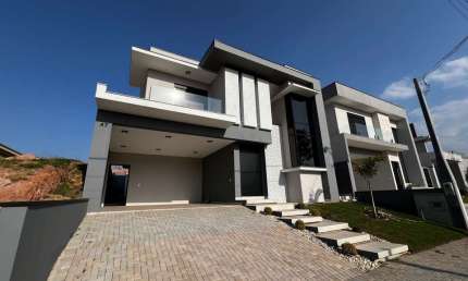 CASA DE 330 M² COM 3 DORMITÓRIOS NO CONDOMÍNIO BELLA VITTA NO JARDIM CELESTE EM JUNDIAÍ - SP