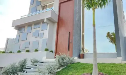 CASA COM 300M² DE ÁREA CONSTRUÍDA E 3 SUÍTES NO CONDOMÍNIO BRISAS DA MATA EM JUNDIAÍ-SP