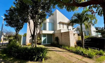 CASA COM 270 M² DE ÁREA CONSTRUÍDA COM 4 SUÍTES NO CONDOMÍNIO VEDUTA ROSSA, EM FRENTE AO PARQUE DA CIDADE, EM JUNDIAÍ - SP