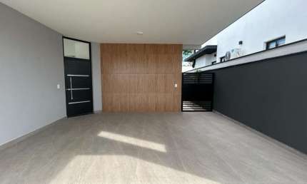 CASA COM 300 M² DE TERRENO E 146 M² DE ÁREA CONSTRUÍDA COM 3 DORMITÓRIOS NO CONDOMÍNIO GRAN VILLE SÃO VENÂNCIO EM ITUPEVA - SP