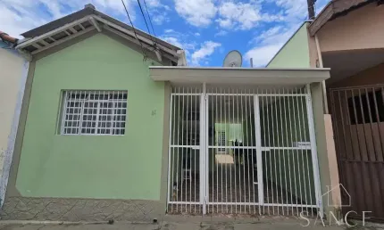 CASA A VENDA DE 110M² E 150M² DE TERRENO COM 2 DORMITÓRIOS NA VILA ARENS - JUNDIAÍ SP