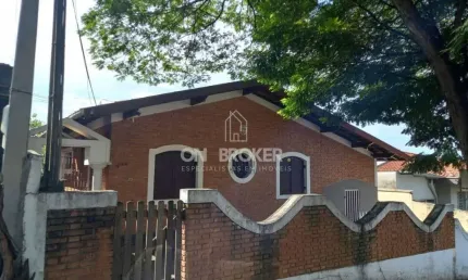 Excelente ponto comercial na área central de Valinhos, casa. Área muito valorizada, com fácil acesso e várias áreas de estacionamento. 15,5 m frente.