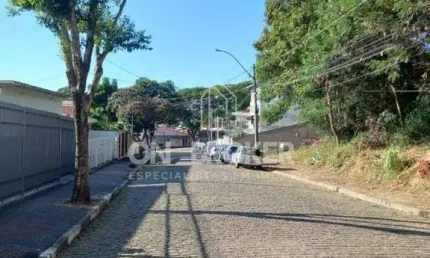 Oportunidade de terreno comercial de 390m2 na região central de Valinhos. Localização privilegiada, com toda a infraestrutura..