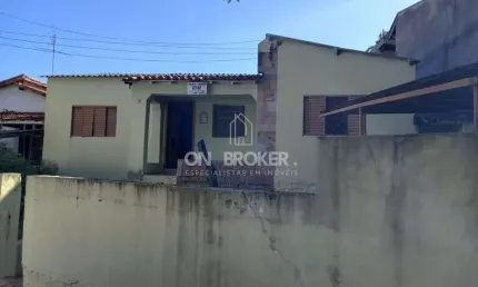 Casa com 3 dorm. sala; copa; cozinha; banheiro, 1 vaga, edícula com banheiro e quintal - bairro são cristóvão - valinhos-sp.