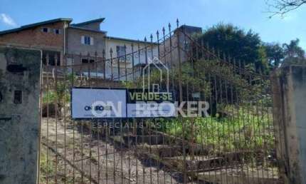 Terreno de 307 m2 em ótima localização para uso residencial e/ou comercial. Paralelo à Rod. dos Andradas no bairro Ponte Alta em Valinhos.