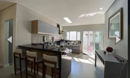 Sobrado em Vinhedo com 3 dorm. sendo 1 suíte, ar condic., 3 vagas, ambientes integrados, porcelanato, quintal, jardim, próximo ao centro de Vinhedo.
