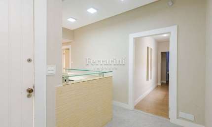 Casa comercial para alugar na Rua Floriano Essenfelder, 240, Alto da Glória, Curitiba, 180 m2 por R$ 5.500
