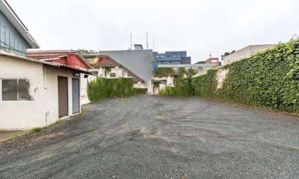 Terreno comercial para alugar na Rua Teffe, 493, Bom Retiro, Curitiba por R$ 6.500
