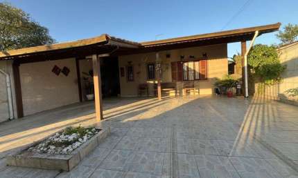 Casa para Venda em Bertioga, Balneário Mogiano, 3 dormitórios, 1 suíte, 3 banheiros, 4 vagas