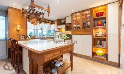 Apartamento à Venda no Água Verde, Curitiba com 4 Quartos, 364 m² por R$ 2.800.000.