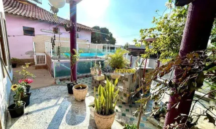 Casa com 4 dormitórios à venda, 315 m² por R$ 1.100.000,00 - Glória - Macaé/RJ
