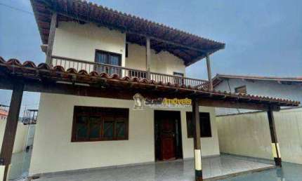 Casa com 5 dormitórios à venda, 198 m² por R$ 650.000 - Visconde de Araújo - Macaé/RJ