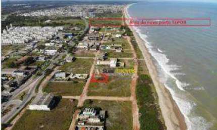 Terreno à venda, 525 m² por R$ 200.000 - Barreto - Macaé/RJ