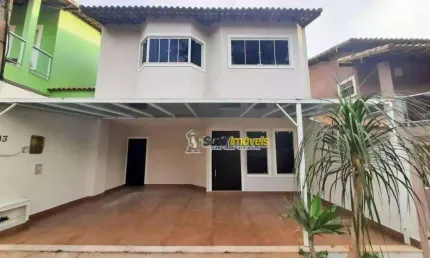 Casa com 3 dormitórios à venda, 144 m² por R$ 750.000 - Granja dos Cavaleiros - Macaé/RJ