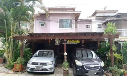 Casa com 3 dormitórios à venda, 140 m² por R$ 830.000 - Granja dos Cavaleiros - Macaé/RJ