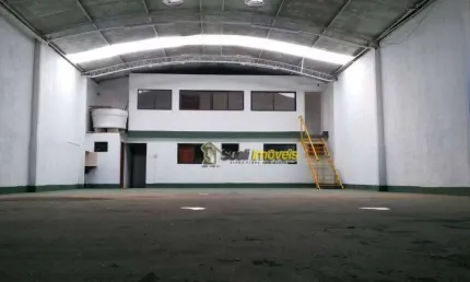 Galpão, 200 m² - venda por R$ 890.000 ou aluguel por R$ 7.800/mês - Sol e Mar - Macaé/RJ