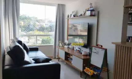 Apartamento com 3 dormitórios para alugar, 65 m² por R$ 3.300,00/mês - Glória - Macaé/RJ