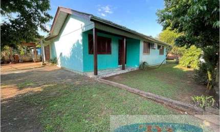 Casa à venda na Portão, 325, São Luiz, Portão