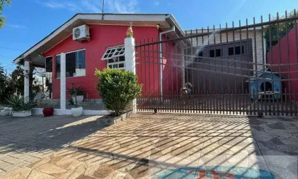 Casa à venda na Portão, 127, São Jorge, Portão