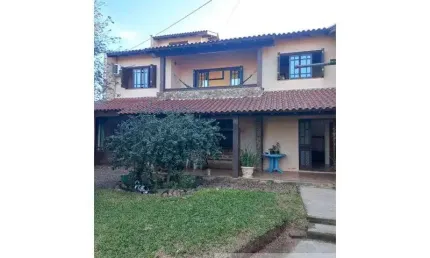 Casa à venda na Portão, 371, Vila Rica, Portão