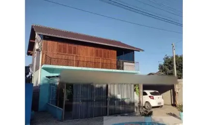 Casa à venda na Portão, 44, São Jorge, Portão