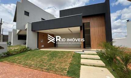 Casa em Condominio à venda, 3 quartos, 3 suítes, 2 vagas - Bairro Grand Ville, Uberlândia MG