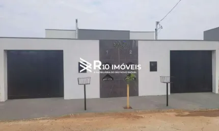 CASA LARANJEIRAS NOVA MEIO LOTE. EXCELENTE LOCALIZAÇÃO.