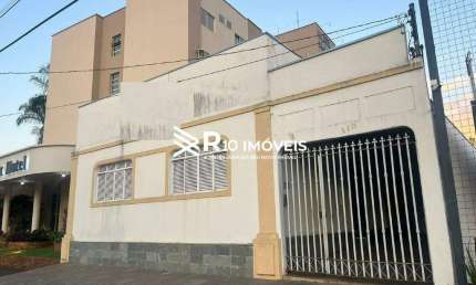 Casa à venda, 4 quartos, 1 suíte, 2 vagas - Bairro Cazeca, Uberlândia MG