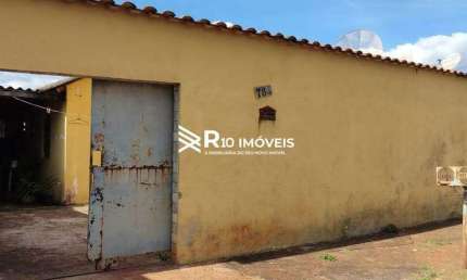 Casa à venda, 2 quartos, 2 vagas - Bairro Guarani, Uberlândia MG