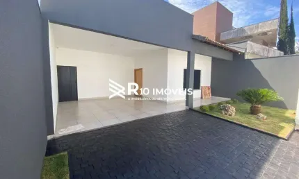 Casa à venda, 3 quartos, 1 suíte, 4 vagas - Bairro NOVO MUNDO, Uberlândia MG