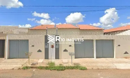 Casa à venda, 2 quartos, 1 suíte, 1 vaga - Bairro Jardim Ipanema, Uberlândia MG
