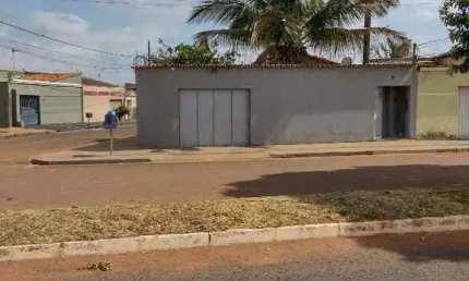 Casa com 3 quartos à venda em Laranjeiras, Uberlândia 