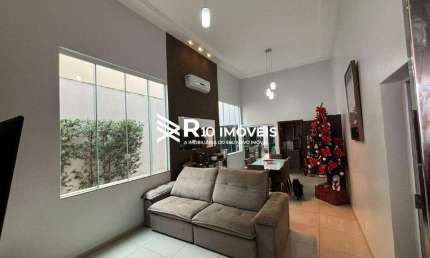 Casa à venda, 3 quartos, 1 suíte, 2 vagas - Bairro SANTA ROSA, Uberlândia MG