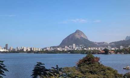LAGOA - Cobertura 650m², Arquitetura Jorge Hue, 6 quartos, Vista  panorâmica Lagoa, Cristo Redentor e 2 Irmãos.