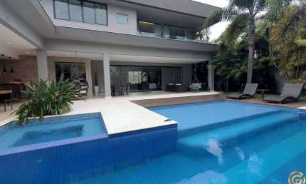 Casa de Alto Padrão, moderna, 760m² no Del Lago, 4 suítes, closet e um lindo Lazer
