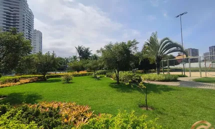 Lotes em posições privilegiadas dentro do condomínio das super mansões, na barra da tijuca.