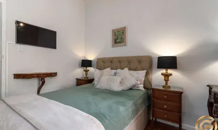 Apartamento para locação, alto padrão, sala/quarto, no baixo leblon, entre a conde bernadotte e o shopping leblon.