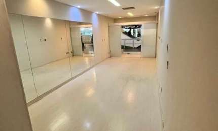 Loja Comercial tipo Studio, em Mall de alto nível próximo ao Metrô Siqueira Campos, com Vaga e área de lazer.
