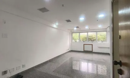 Nova Ipanema, Barra da Tijuca. A melhor sala comercial com Ar Split com menor m² da Avenida das Américas.