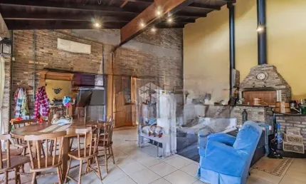 Sitio com 4.989m22², com benfeitorias na estrada da branquinha