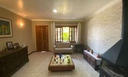 Casa  5 (cinco ) quartos, sendo 4 (suítes) 300m² privativo ,Bairro Tristeza, Porto Alegre