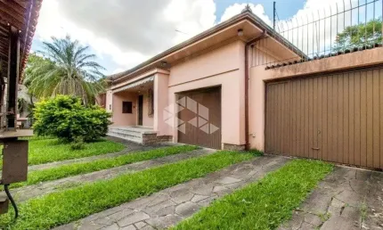 Casa com 3 quartos à venda na Rua Barão do Amazonas, 1780, Jardim Botânico, Porto Alegre
