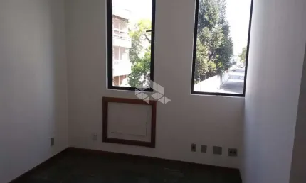 Sala comercial com 1 sala à venda na Rua Miguel Tostes, 533, Rio Branco, Porto Alegre