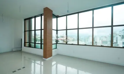 Sala comercial com 1 sala à venda na Rua Comendador Rheingantz, 60, Auxiliadora, Porto Alegre