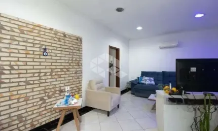 Casa com 3 quartos à venda na Rua Germano Hasslocher, 235, Azenha, Porto Alegre