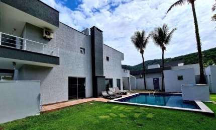 Casa com 4 dormitórios à venda, 282 m² por R$ 2.200.000 - Mocooca- Caraguatatuba/SP