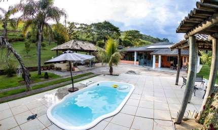 Chácara com 3 dormitórios à venda, 34000 m² por R$ 2.200.000,00 - Itapeva - Paraibuna/SP